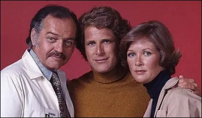 Comment l'agent du gouvernement, Sam Casey, arrive à se rendre invisible dans "Le Nouvel Homme invisible" ?