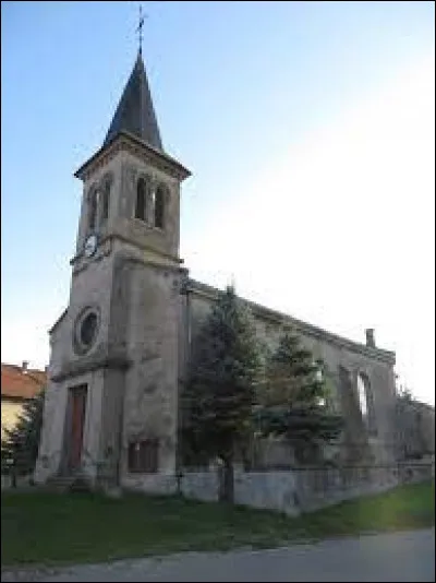 Vous avez sur cette image l'église de l'Exaltation-de-la-Sainte-Croix, à Dalhain. Village Mosellan, il se situe dans l'ancienne région ...