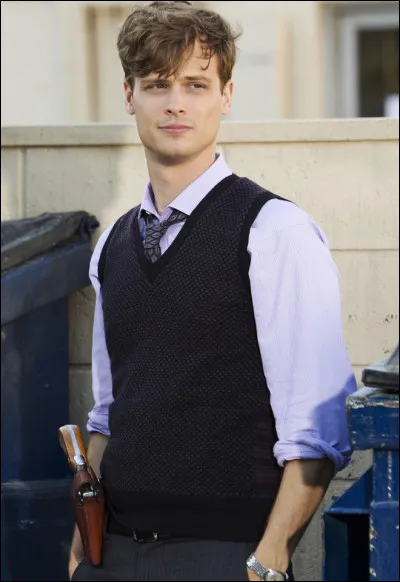 À quel âge Spencer Reid a-t-il eu un diplôme au lycée ?