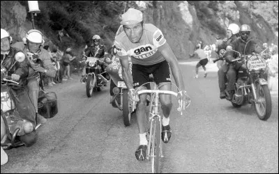 Combien de fois Raymond Poulidor a-t-il fini deuxième du Tour de France ?