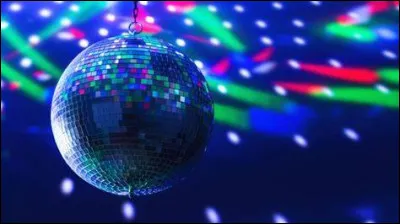 Qui a dit à Carla Bruni que tu m'aimais encore ?