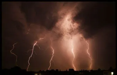 Quant à l'ouverture "L'Orage" jouée pour la première fois en 1896, qui en était le compositeur ?