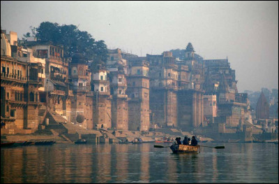 Géographie : Quellle information sur le Gange est fausse ?