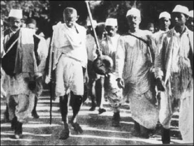 Histoire : Comment a-t-on nommé cette marche avec Gandhi en 1930 ?