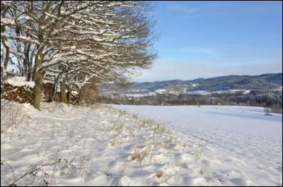 Laquelle de ces villes ne se trouve pas en Lorraine ?