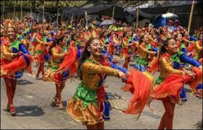 Culture : Dans quelle ville colombienne se déroule le plus important carnaval du pays ?