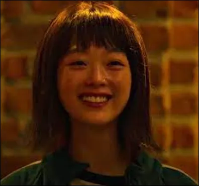 Comment s'appelle la participante numéro 240 ?