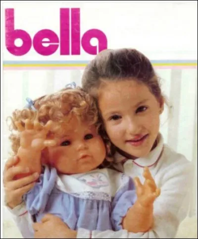 Cette photo provient d'un catalogue de poupées Bella. Mais de quelle année ?