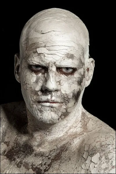 Quelle est cette créature fait d'argile issue des légendes juives ?