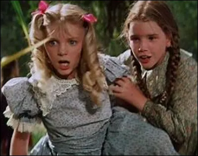 Comment s'appelle la demi-sur de Nelly ?