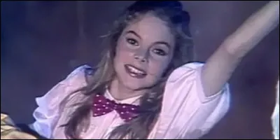 Qui présentait "Bonjour les Baskets" avec Claude Pierrard et les deux marionnettes Diskett et Marcel ?