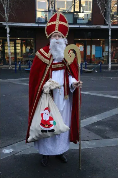 Qui Pierre Lenoir est-il alors devenu ?