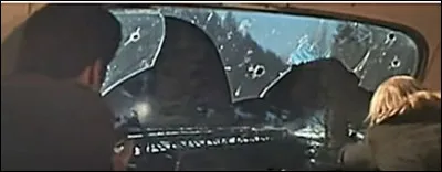 Pour s'échapper de la forteresse allemande, ils vont utiliser ce bus pour rejoindre un avion qui les délivrera dans cette mission d'espionnage. Quel est le tire de ce film d'action de 1968 ?