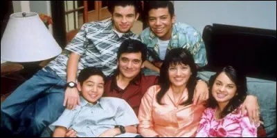 Dans "Muchas Garcias", qui raconte ses histoires d'enfance ?