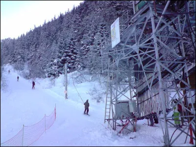 Téleski : quel nom familier lui est attribué ?