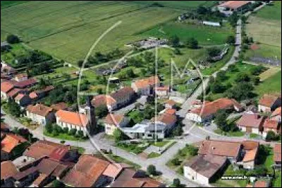Village du Lunévillois, mais dans l'aire d'attraction Nancéenne, Hénaménil se situe dans le département ...