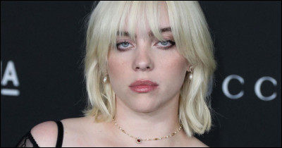 On est en août 2022, quel âge a notre chanteuse ?
(sachant qu'elle est née en décembre)