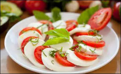 Quel est le nom de ce fromage qui se marie très bien avec les tomates ?
