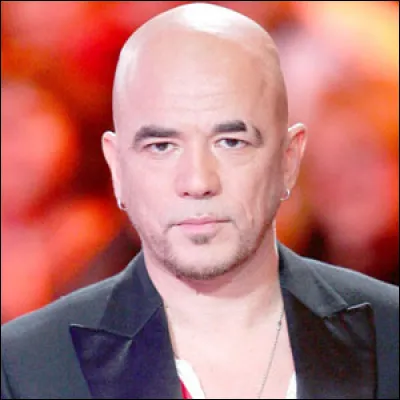 A quoi Pascal Obispo doit-il la cicatrice sur son sourcil&nbsp; ?