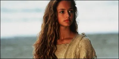 Comment se prénomme cette mystérieuse jeune fille venue dune autre planète ?