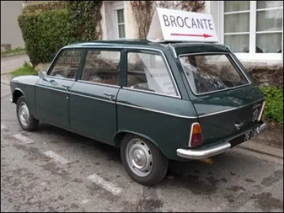 Cette voiture en version break a rendu bon nombre de services de 1965 à 1976. Quel est ce modèle ?
