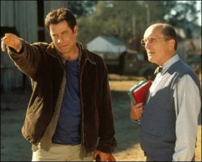 Dans le film "Phénomènes" avec John Travolta, quel pouvoir obtient George Malley après avoir été touché par un halo.
