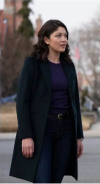 Comment la nouvelle coéquipière de Mick s’appelle-t-elle ?