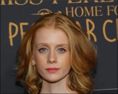 De quelle couleur sont les cheveux d'Olive ?