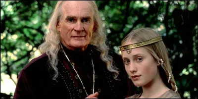 Dans "Gueniévre Jones", Gwen apprend :