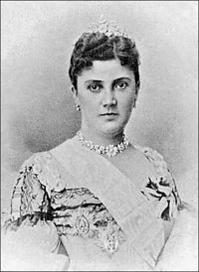 Pendant combien d'années Draga Main est-elle reine consort de Serbie ?