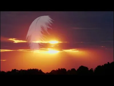 Comment commence le poème "Crépuscule" de Victor Hugo ?