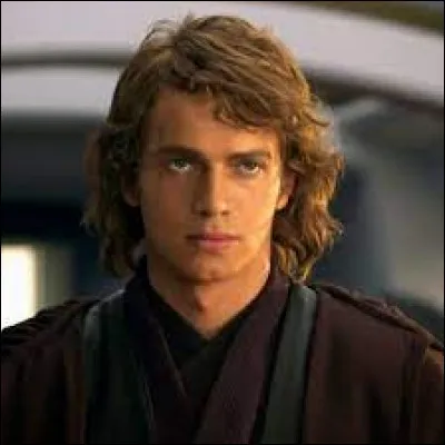 Dans "Star Wars", quelle est la couleur du sabre laser de Anakin Skywalker ?