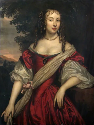 Où est née Henriette d'Angleterre ?