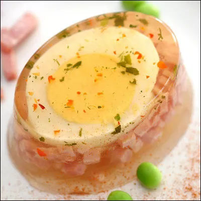 Gélatine : comment appelle-t-on cette préparation culinaire entourée de gélatine ?