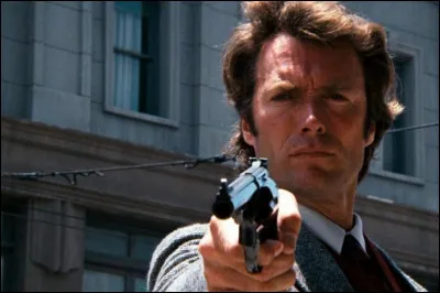 Quel est le nom de "L'Inspecteur Harry" dans la célèbre série de films avec Clint Eastwood ?