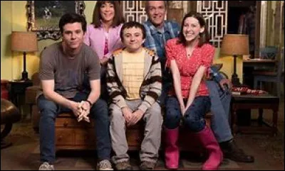 En quelle classe Brick est-il menac&eacute; de redoubler car il n'a pas rendu ses livres ?