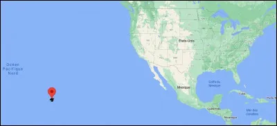 Il est le 50e État des États-Unis et n'est pas attaché aux autres États américains. C'est...