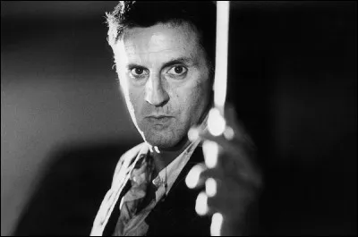 Qui joue dans "Sade" ?