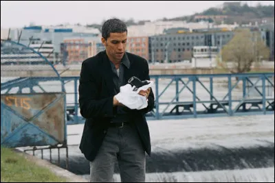 Lequel de ces hommes joue dans "Un fils" ?