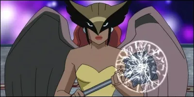Au début, Shayera Hol est une détective Thanagarienne, envoyée sur Terre, afin d'espionner la Ligue.
