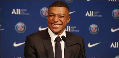 Dans quel club Kyllian Mbappé joue til ?