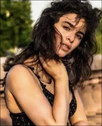 Quel est le nom de cette actrice ?