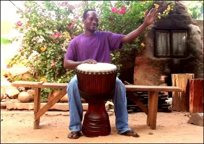 Quel est le nom de ce tambour africain ?