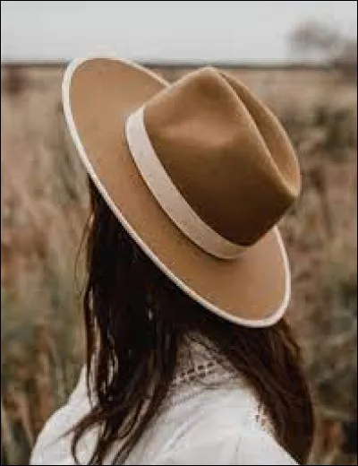 Que faut-il ajouter à "cha" pour obtenir le nom d'un couvre- chef ?