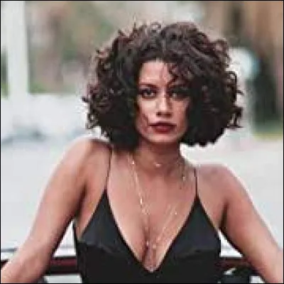 Quel est le nom de cette actrice ?