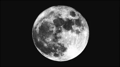 Quelle est environ la durée de révolution autour de la Terre et de rotation sur elle-même de la Lune ?