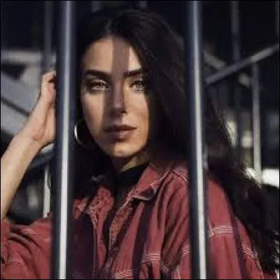 Quel est le nom de cette actrice ?