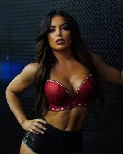 Qui est cette catcheuse ?