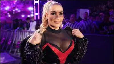 Qui est cette catcheuse ?