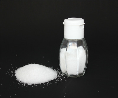 Quel est le symbole chimique du sel de table ?
